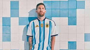 Un mockup de Lionel Messi con la camiseta que usaría la Selección Argentina.