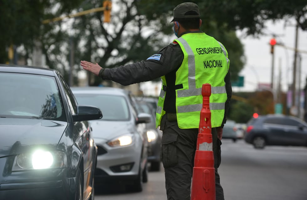 Revisaron un camión con cajas de aceitunas en Córdoba y encontraron algo inesperado