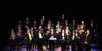 La Banda Municipal se presenta junto al director colombiano Rogelio Arturo Castro Garcia