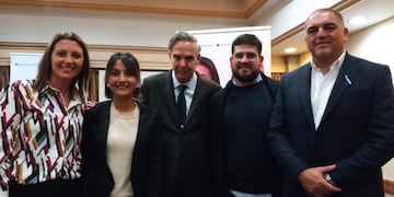 Betina Fioritto, Ayelén Kessel, Miguel Pichetto, Lucas Acosta y Cristian Hoffmann