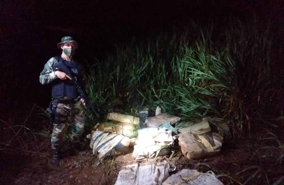 Prefectura Naval Argentina secuestró marihuana en Montecarlo