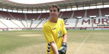 Alberto Lejárraga, el día de su presentación como portero del Real Murcia.