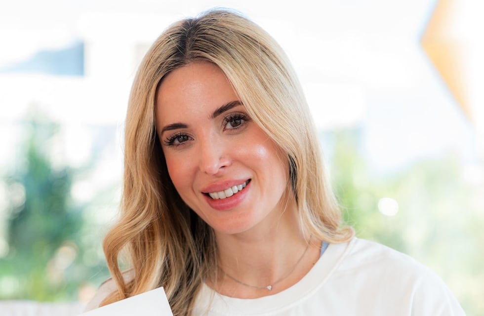 Jésica Cirio se adelantó al verano y posó junto a la pileta con una microbikini infartante