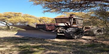 Desmonte total sobre la vegetación nativa en un campo de Balnearia.