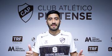 Carlos Villalba pasó a préstamo de Talleres a Platense y este lunes lo enfrentará.