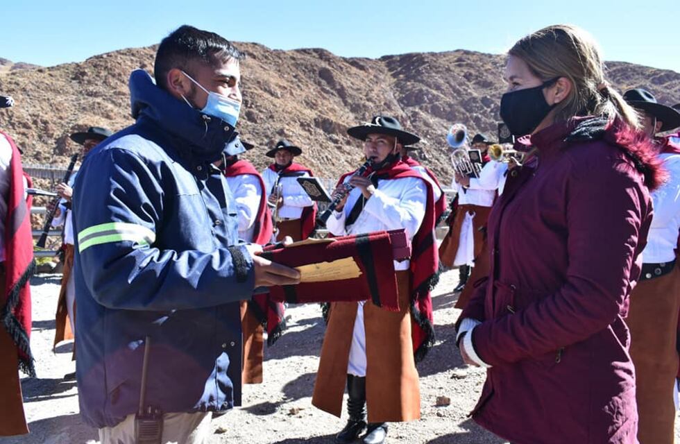 El Tren a las Nubes homenajeó a los agentes de Policía