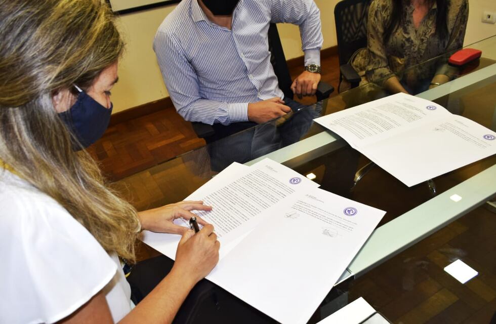 Provincia y Veterinarios colaborarán para detectar Coronavirus en animales