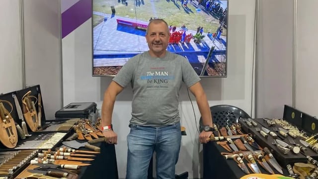 Desde La Puerta, Ricardo elabora cuchillería artesanal. (Foto: Gentileza)