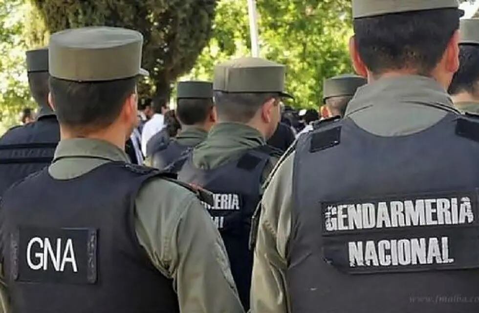 Tras los saqueos en Bariloche, Gendarmería y Policía Federal comenzaron a custodiar los comercios de noche