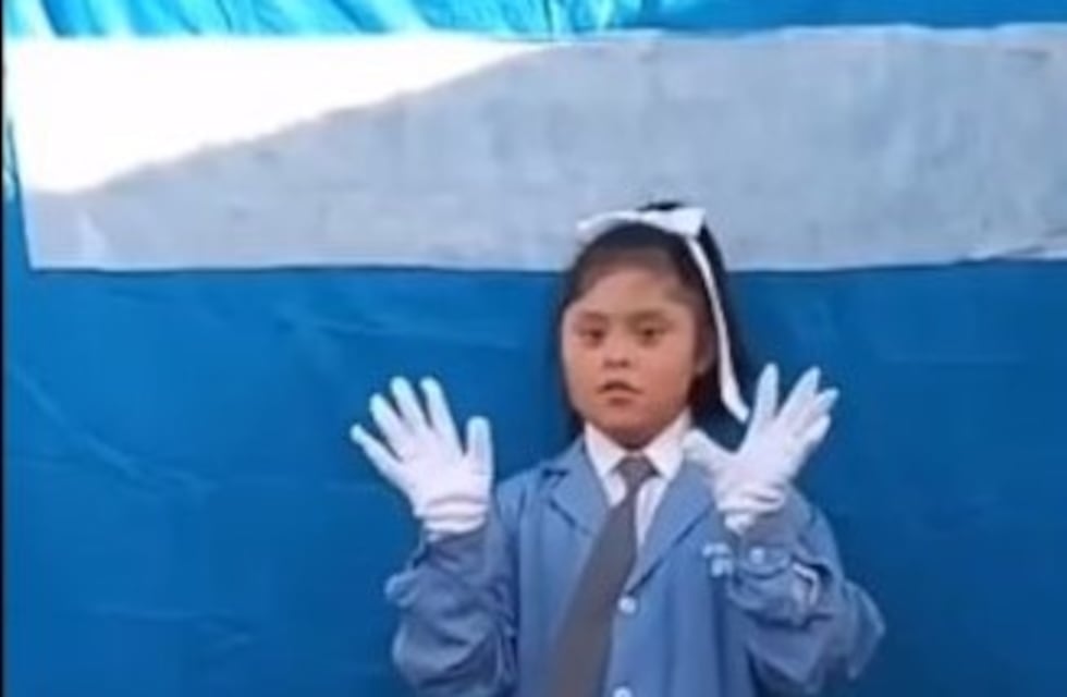 La conmovedora interpretación de una nena del Himno Nacional en Lengua de Señas