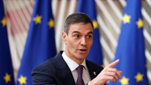 El presidente del gobierno español, Pedro Sánchez, llega a una cumbre de la Unión Europea en Bruselas, el jueves 21 de marzo de 2024. (AP Foto/Omar Havana)