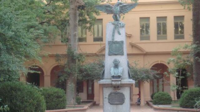 Colegio Nacional del Uruguay Justo José de Urquiza/Web.