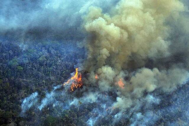 El humo de los incendios en la Amazonia llegó hasta el Litoral.