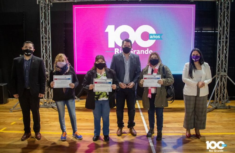 Río Grande: nueva entrega de herramientas y maquinarias a emprendimientos locales