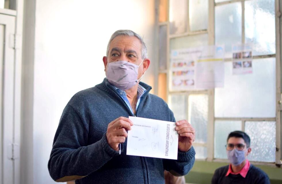PASO 2021: Carlos Iannizzotto, después del voto una jornada en familia y a andar en bicicleta