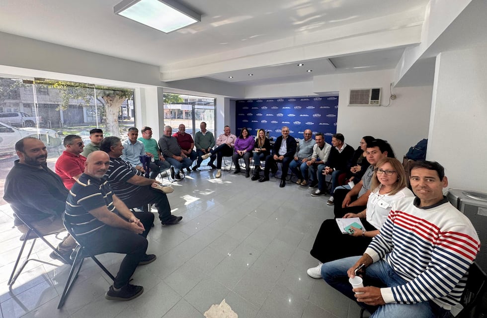 Alcides Calvo se reunió con los candidatos a presidentes comunales, concejales e intendente de “Más para Santa Fe”
