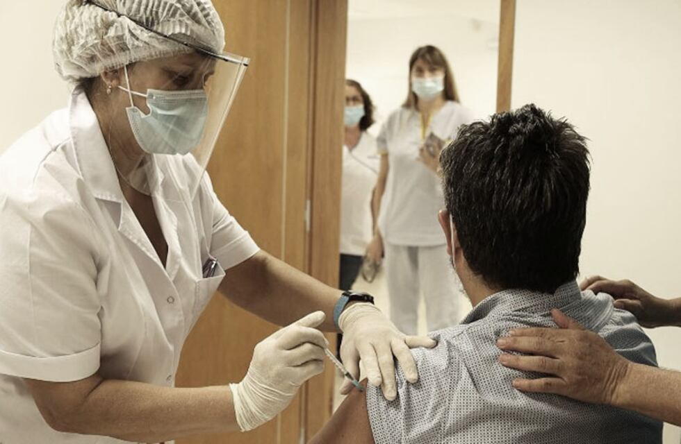 Vacunarán en La Pampa a docentes de más de 50 años con factores de riesgo