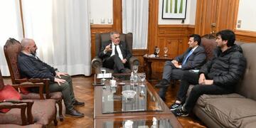 El precio del pan: Jaldo se reunió con empresarios del sector