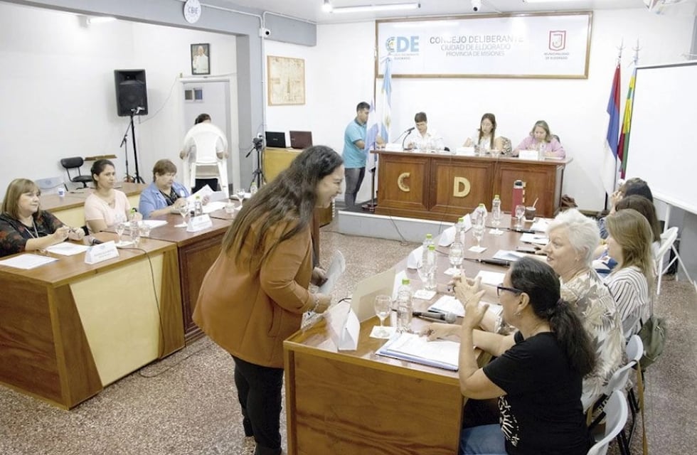 Eldorado: presentan proyecto para crear una huerta de plantas medicinales