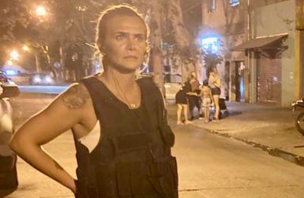 Después de aparecer en Rosario con chaleco antibalas, Amalia Granata presentó un proyecto para que intervenga el Ejército