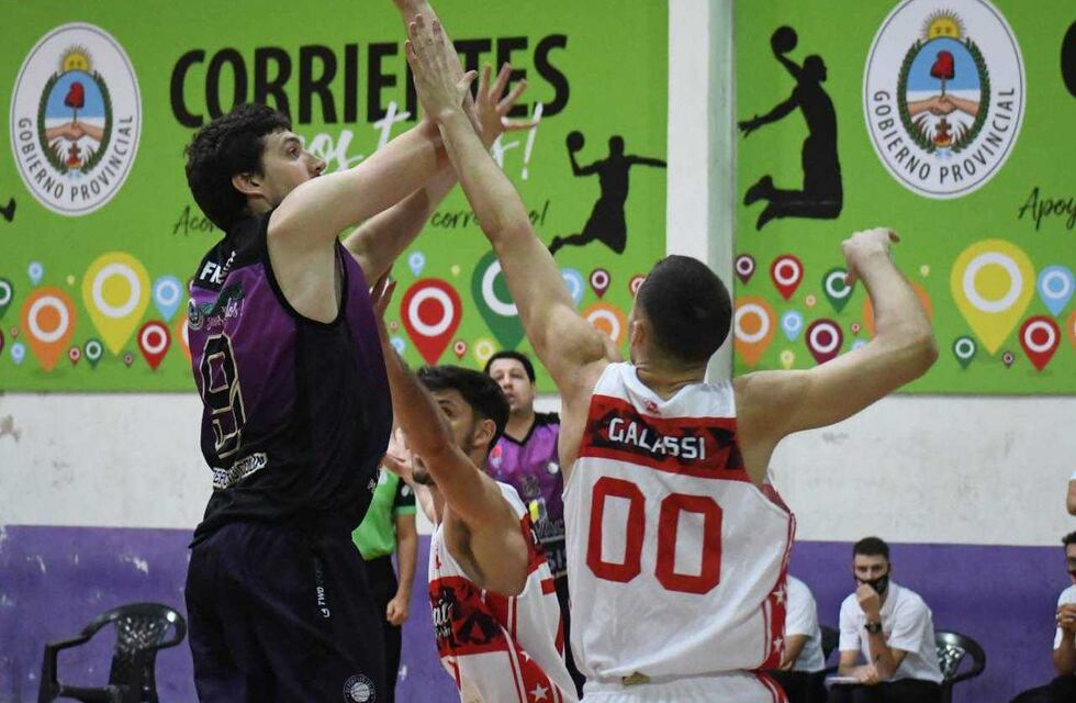 Regatas perdió de visitante y se mantiene en el fondo de la tabla