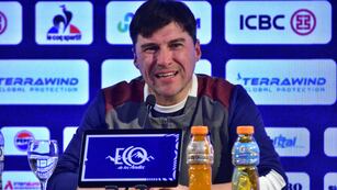 Presentación del nuevo DT de Talleres, un viejo conocido: Alexander Medina.