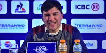 Presentación del nuevo DT de Talleres, un viejo conocido: Alexander Medina.