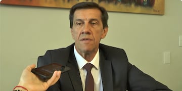 El ministro de Hacienda de Jujuy, Carlos Sadir, anunció la convocatoria a negociaciones paritarias para los trabajadores del Estado provincial.