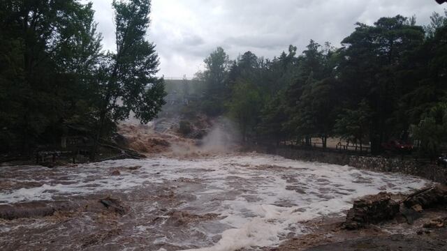 Las lluvias de la noche del jueves ya se sienten en los cauces de los ríos serranos.