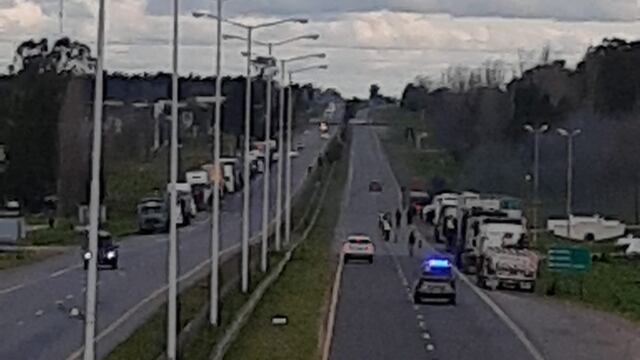 Transportistas de Gualeguaychú en la ruta 14
