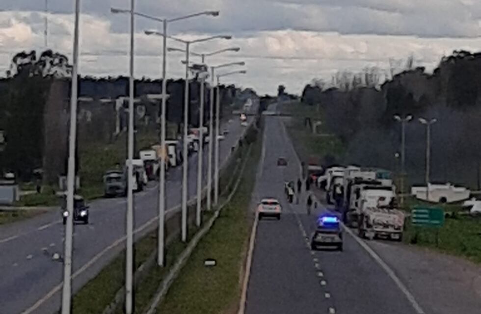 Gualeguaychú se suma al paro de transportistas