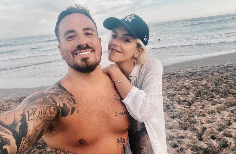 La jugada foto de Sofía Aldrey: una pose dentro del mar y sin bikini