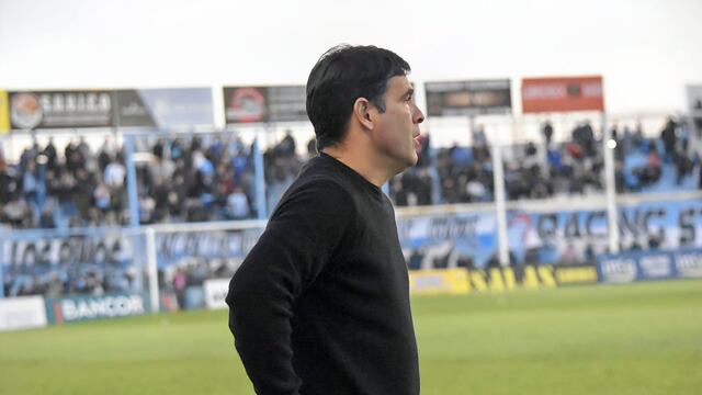 Diego Cochas le comunicó a cinco futbolistas que no seguirán en Racing (Prensa Racing)