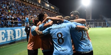 Con el envión del primer triunfo en el torneo y el Ruso Zielinski otra vez al timón, Belgrano juega en Santiago.