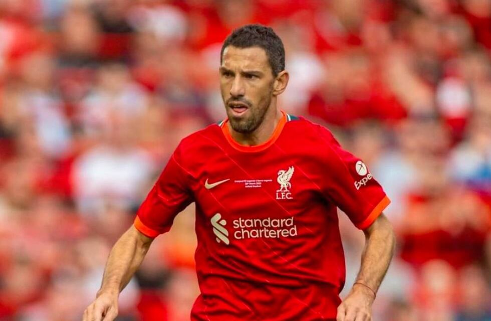 Maxi Rodríguez volvió al Liverpool y jugó con estrellas mundiales