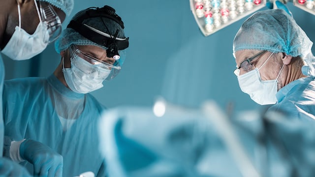 Los cirujanos del Servicio de Cirugía General del Sanatorio Allende participan activamente en los Programas de Trasplante de Hígado y Páncreas, habiendo realizado con éxito más de 800 procedimientos / Sanatorio Allende