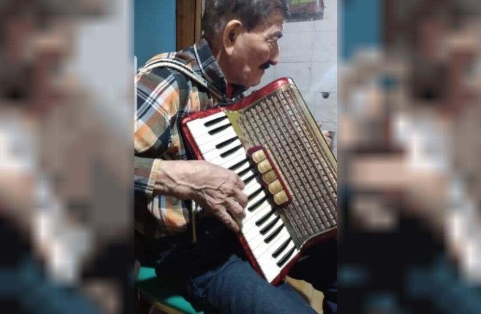 Le robaron el acordeón a un hombre de 89 años que lo utilizaba para combatir la depresión