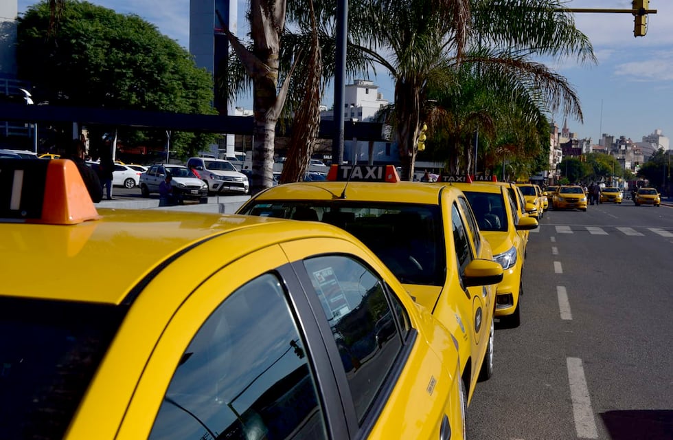 Detuvieron a un joven por el caso del taxista apuñalado en Córdoba