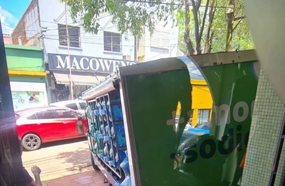 Un camión perdió los frenos e impactó contra un muro en Oberá