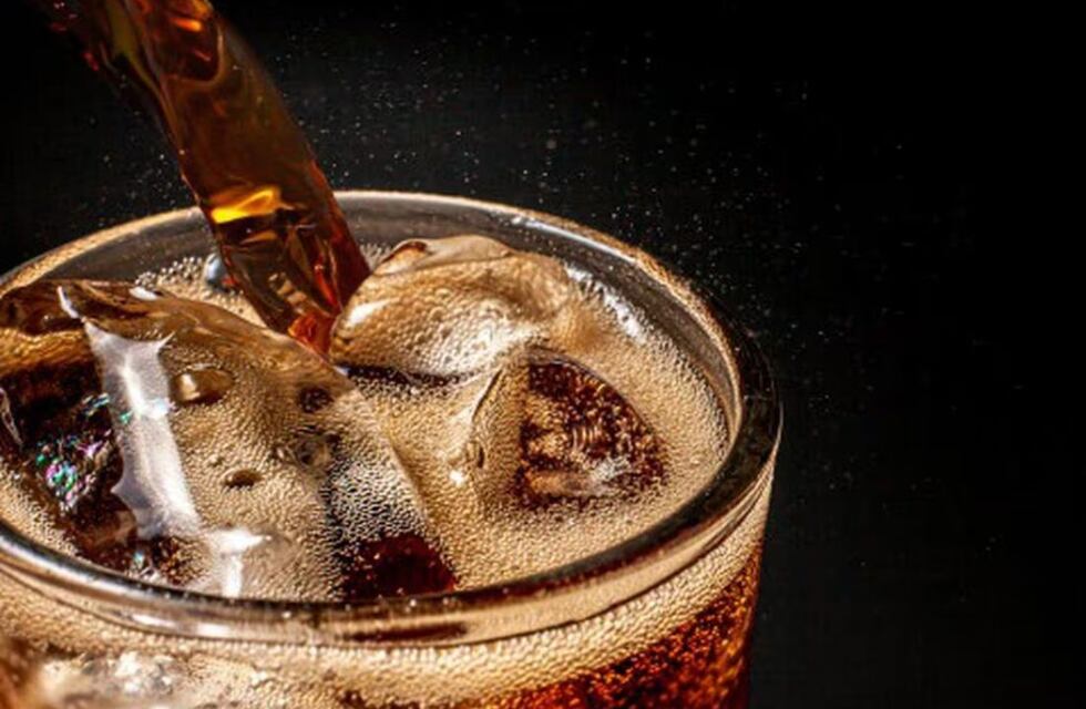 Cómo hacer para mantener el gas de las bebidas abiertas: dos alternativas virales de TikTok