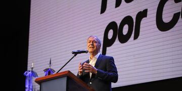 Juan Schiaretti postuló a Martín Llaryora como su sucesor (La Voz).