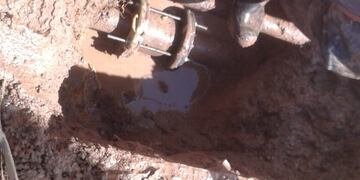 Obras Sanitarias de Tres Arroyos realiza reparaciones en calles de la ciudad