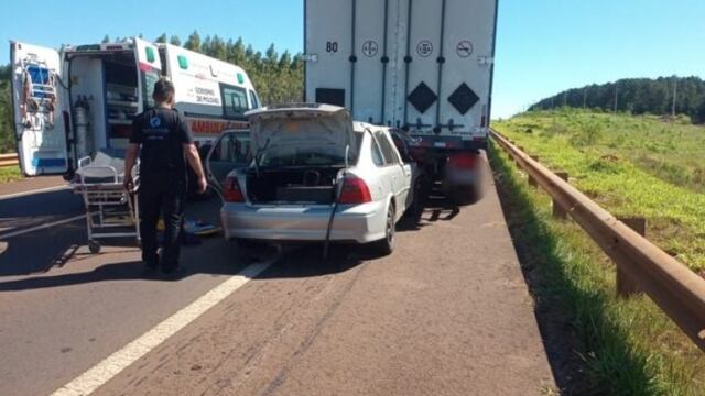 Se encuentra en grave estado el joven conductor que protagonizó un accidente en Garupá.