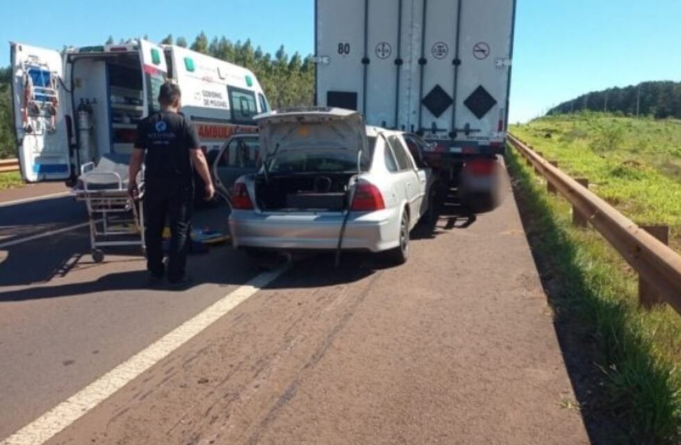 Se encuentra en grave estado el joven conductor que protagonizó un accidente en Garupá