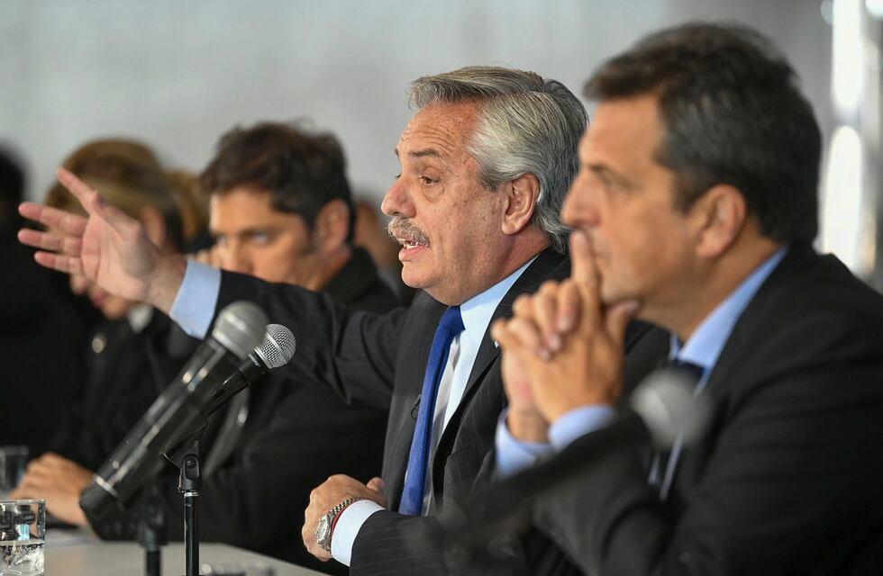 Alberto Fernández tildó a Mauricio Macri y sus exfuncionarios de “ladrones de guante blanco”