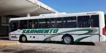 El violento hecho ocurrió dentro de una unidad de la empresa Sarmiento.