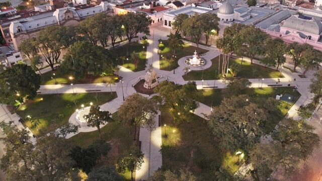 Las obras demandaron más de un año de trabajo y fueron hechas respetando la fachada colonial e histórica del centro  cívico correntino.