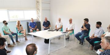 Reunión entre empresarios industriales rafaelinos y el viceministro de Educación, Víctor Debloc