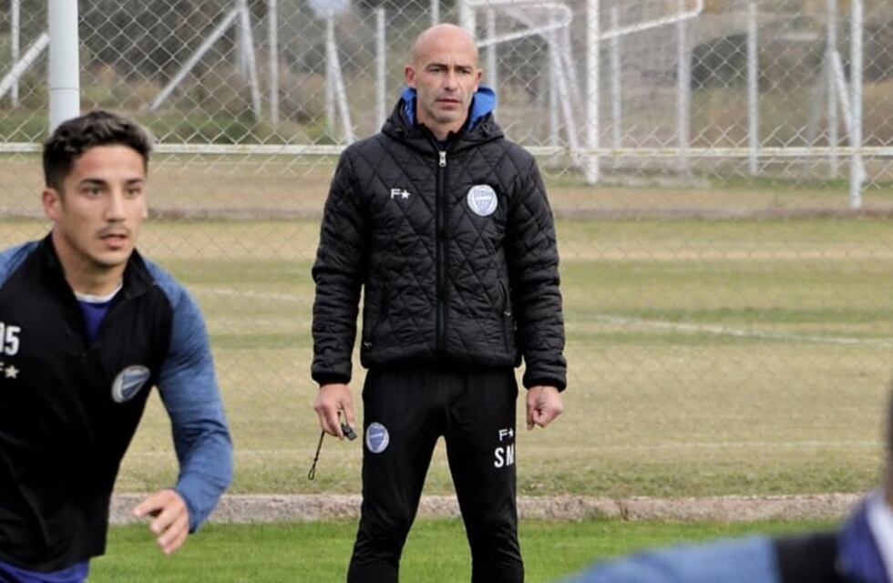 Sebastián Méndez es uno de los técnico que más partidos dirigió a Godoy Cruz