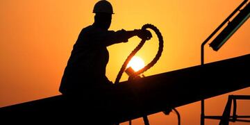 Aumento para los trabajadores petroleros.